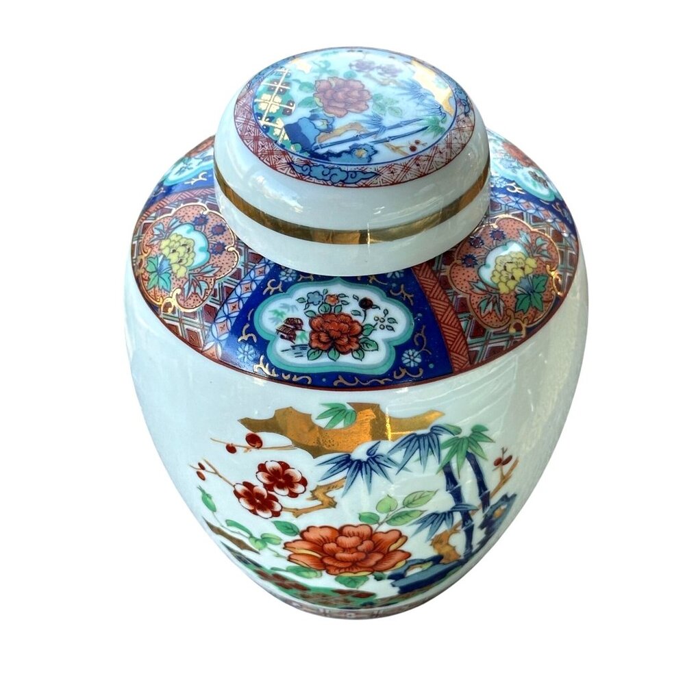 Imari Ware Japanese Ceramic Lidded Ginger Jar Vase Floral Gold Details Urn 6"